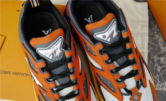 LV SNEAKER LV-000268