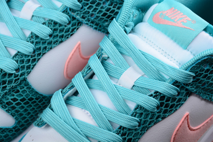 Nike Dunk SB Low "Snake Skin" DR8577-300