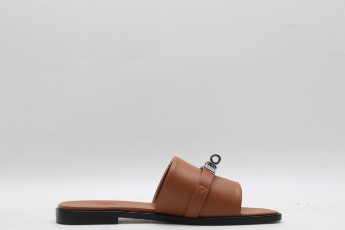 Herme* Sandal52