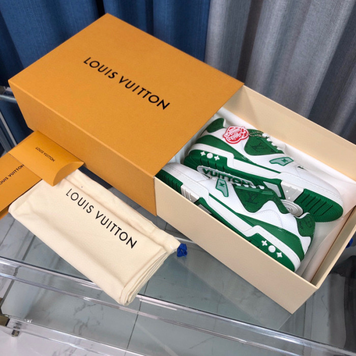 LV SNEAKER LV-000336