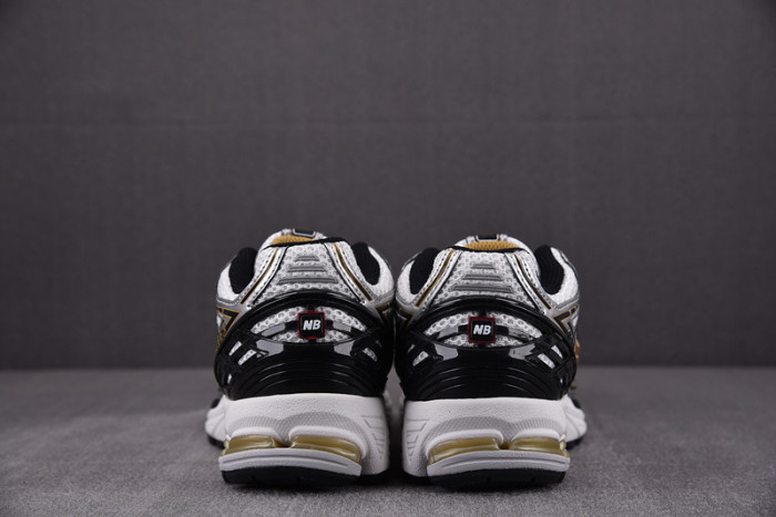 NEW BALANCE SNEAKER NB055
