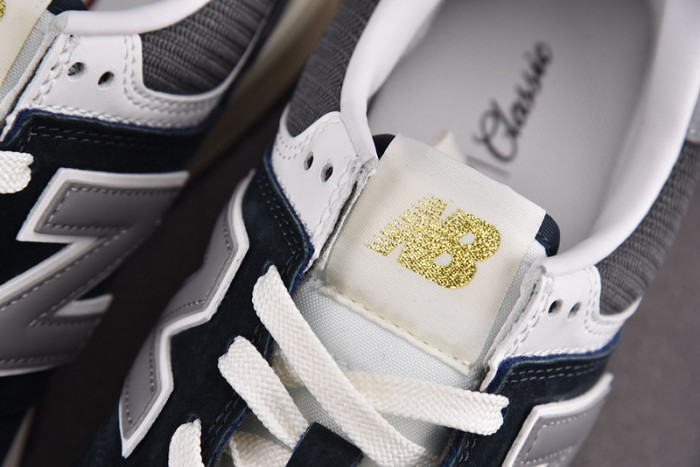 NEW BALANCE SNEAKER NB088