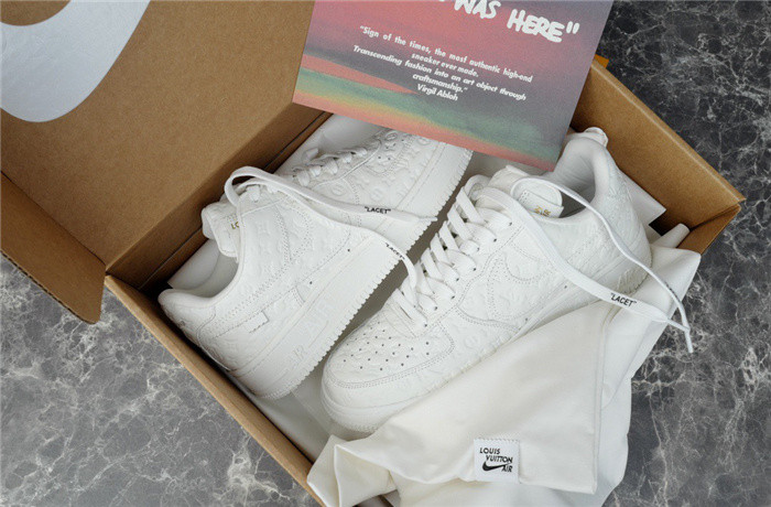 LV SNEAKER LV-000248