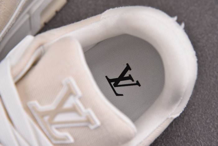 LV SNEAKER LV-000095