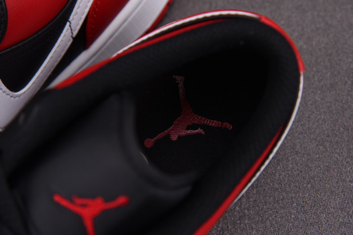 AIR JORDAN 1 LOW “ALTERNATE BRED TOE” 553558-066
