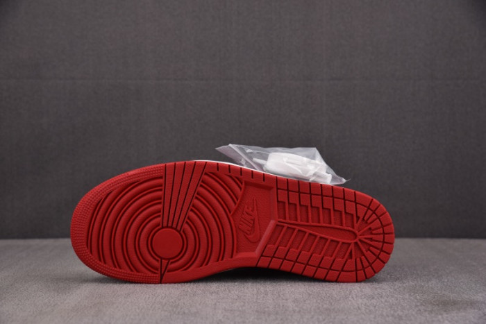 Air Jordan 1 Retro Low OG 