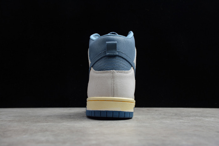 Nike SB Dunk High Atlas CZ3334-100