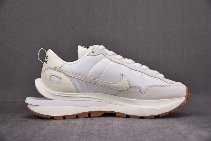 Sacai x Nike VaporWaffle DD1875-100