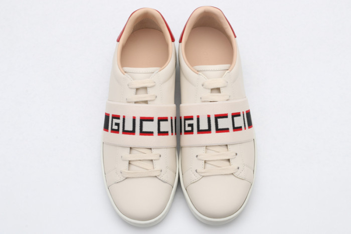 G*u*i* trainer sneaker47