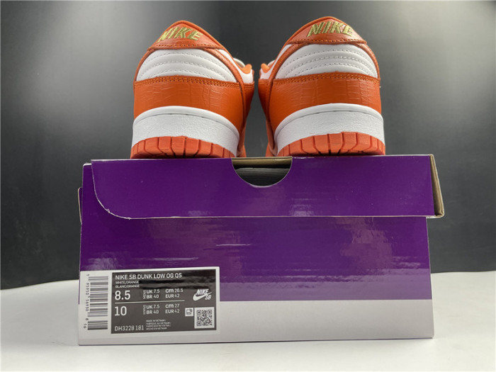 nike sb dunk low S*p*e x nike orange dh3228-181
