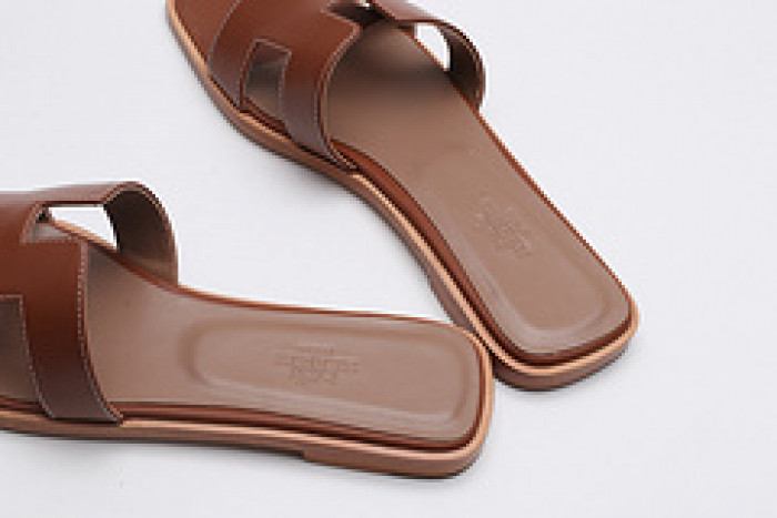 Herme* Sandal61