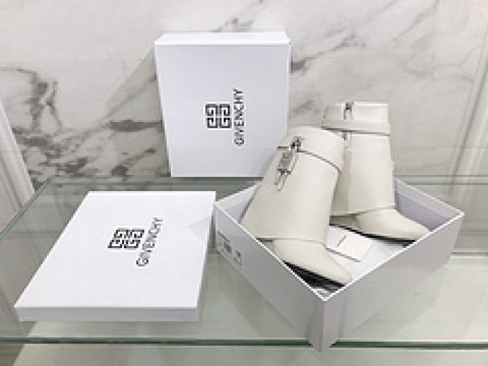 GIVENCHY BOOST GB 000019