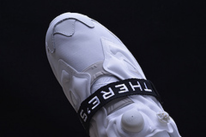 Reebok Pump Fury OG Ballistic Pack Limited Edition Triple White AR2199