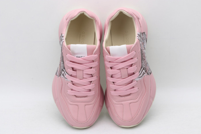 G*u*i* trainer sneaker18